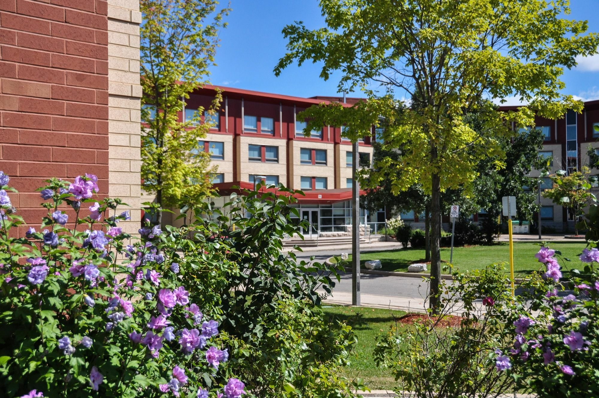 Residence&Conference Centre - Oakville Exterior foto